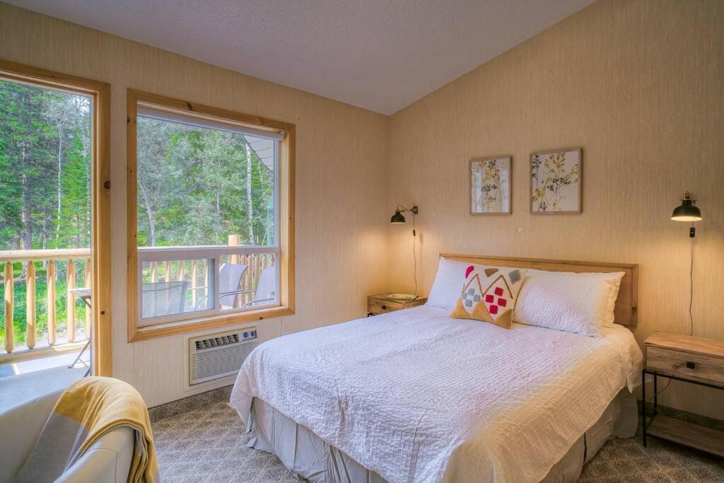 5 Mins To Banff - Cozy Townhome 2Br&2Bath - Banff Pass Included キャンモア エクステリア 写真