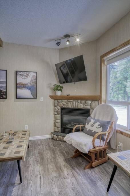 5 Mins To Banff - Cozy Townhome 2Br&2Bath - Banff Pass Included キャンモア エクステリア 写真