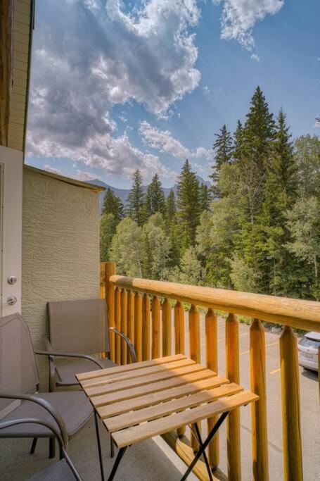 5 Mins To Banff - Cozy Townhome 2Br&2Bath - Banff Pass Included キャンモア エクステリア 写真