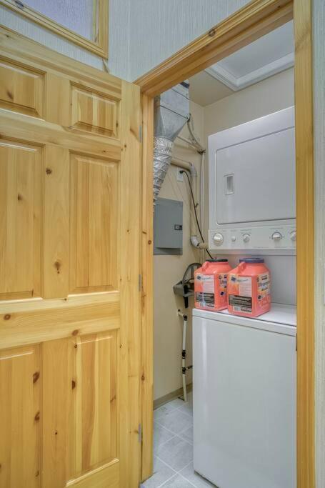 5 Mins To Banff - Cozy Townhome 2Br&2Bath - Banff Pass Included キャンモア エクステリア 写真