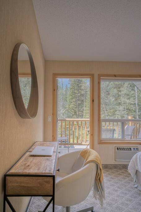 5 Mins To Banff - Cozy Townhome 2Br&2Bath - Banff Pass Included キャンモア エクステリア 写真